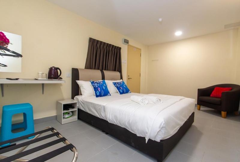 Southern Tip Hotel Pontian Kechil Exterior foto