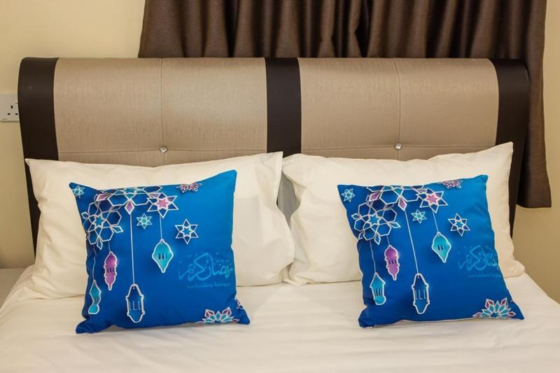 Southern Tip Hotel Pontian Kechil Exterior foto